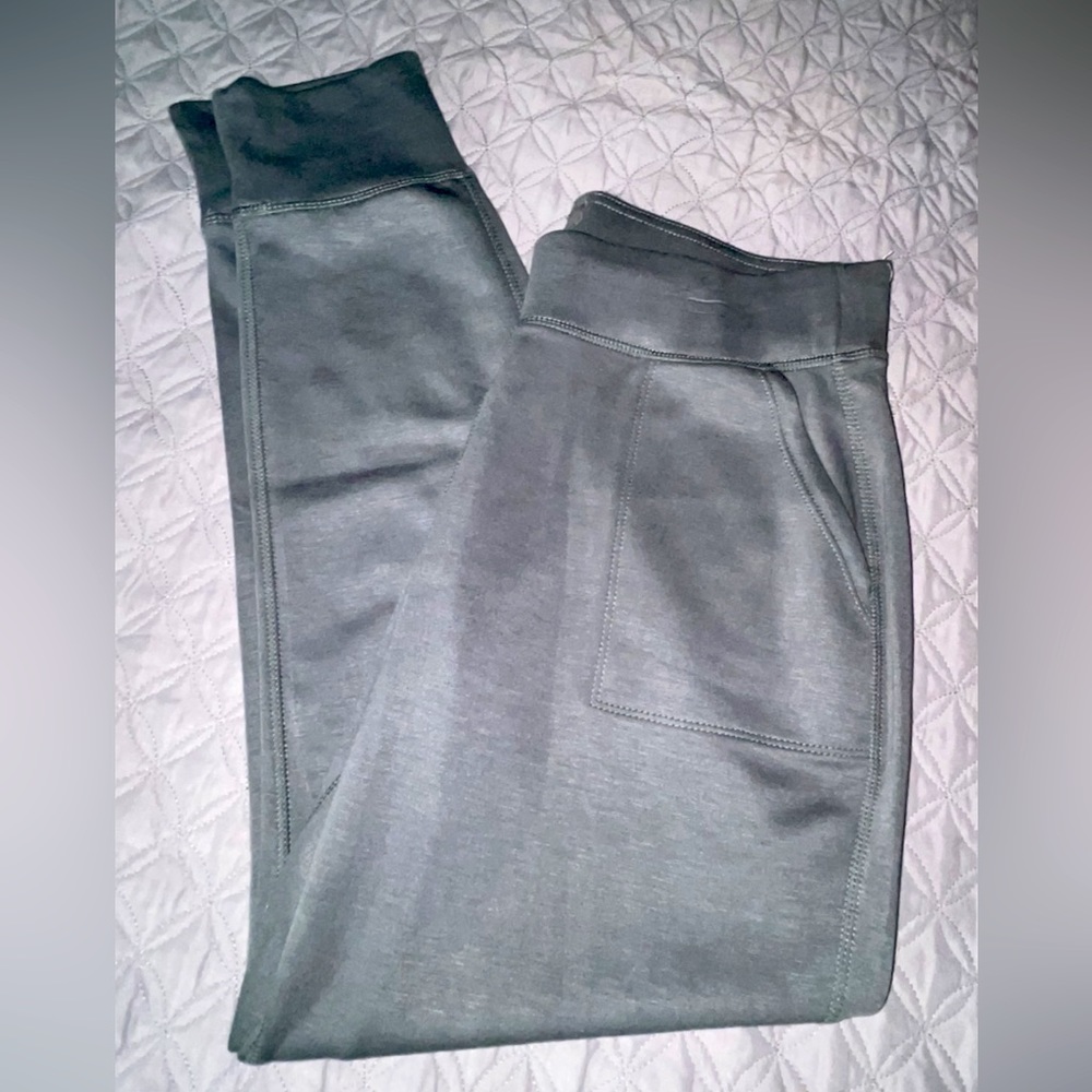 Gaiam yoga/joggers pants in S